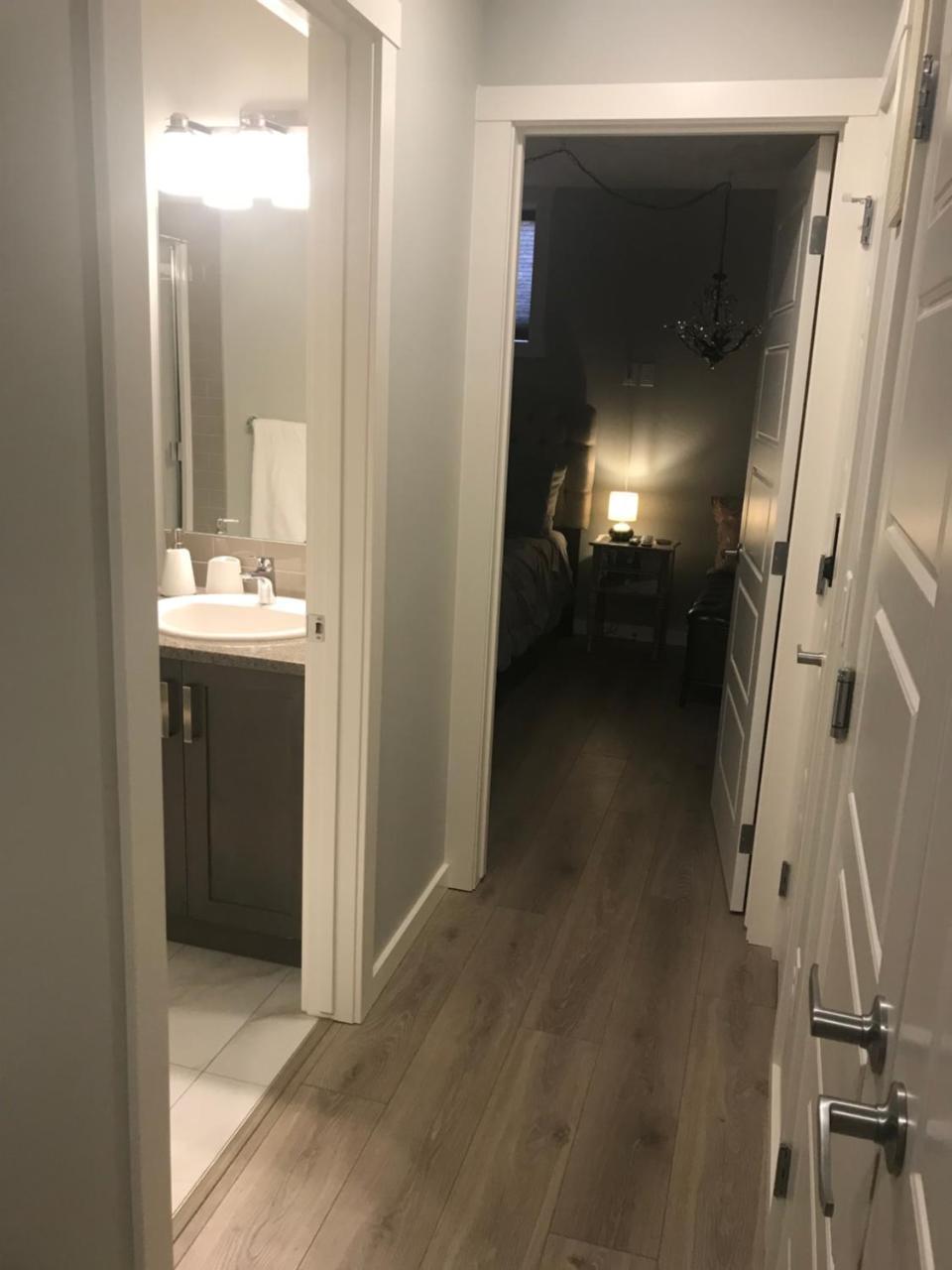 Home Sweet Condo YYC Exterior foto
